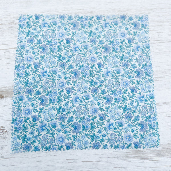 Liberty Carnation Garden Metallic 8x8 Swatch