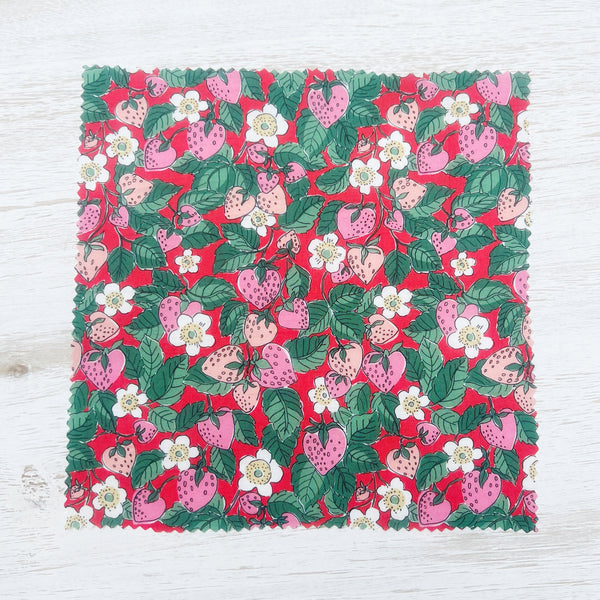 Liberty Strawberry Dream (A) 8x8 Swatch